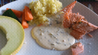 Läs mer om artikeln Regnbåge med citron och persiljesås