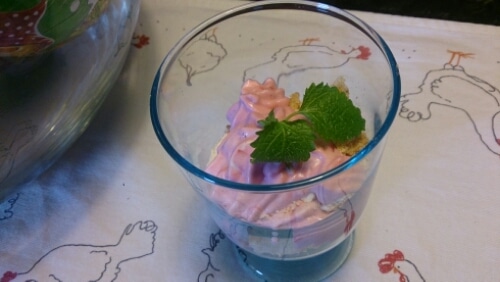 Läs mer om artikeln Citronmaräng med hallondröm