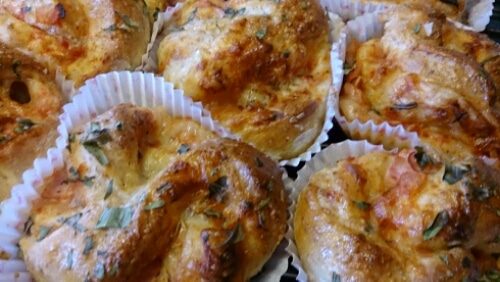 Du visar för närvarande Pesto- och pizzabullar