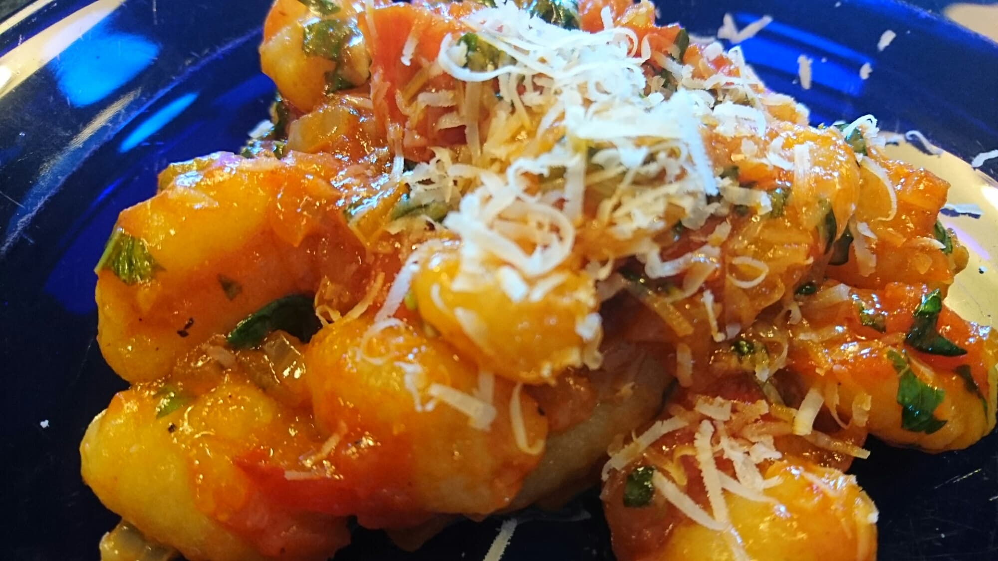 Läs mer om artikeln Gnocchi med hemgjord tomatsås