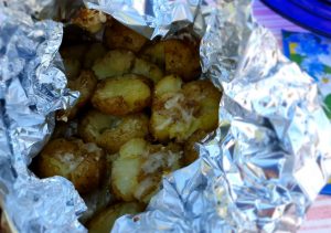 Läs mer om artikeln Krossad potatis i örtdressing