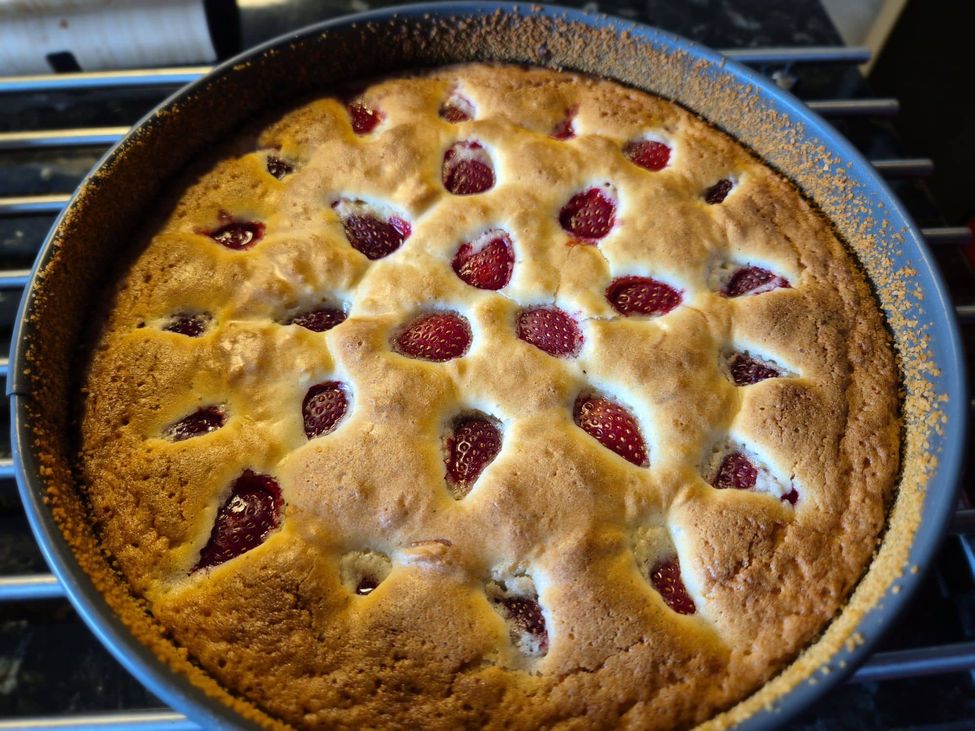 Läs mer om artikeln Jordgubbskladdkaka