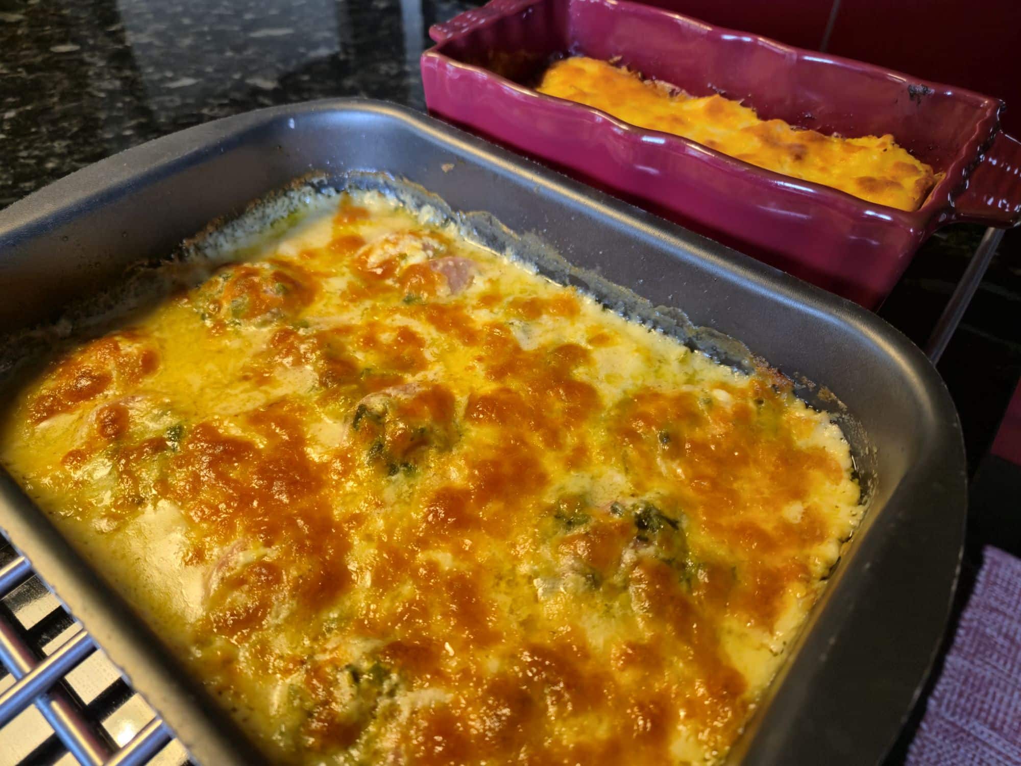 Läs mer om artikeln Korvgratäng och rotmoslåda